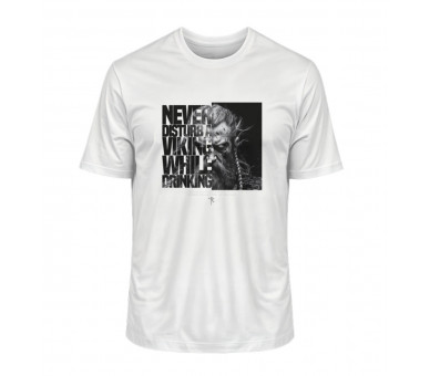 Never disturb a viking while drinking (EN) - Herren Premium Organic Shirt 2.0 ST/ST